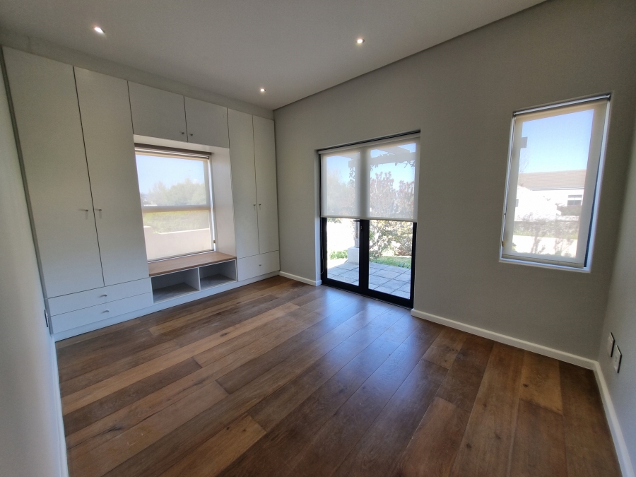 To Let 3 Bedroom Property for Rent in Croydon Western Cape